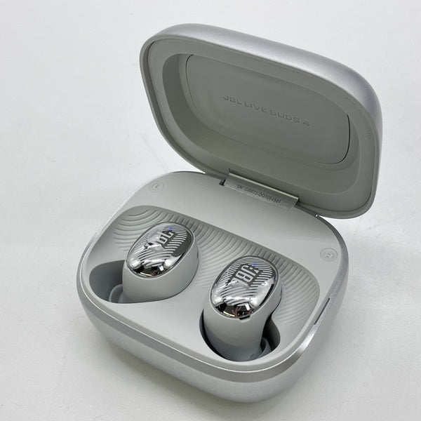 【美品・箱あり完品】JBL Live Buds 4（Silver）動作確認済 JBL 【中古】Live Buds 4 シルバー【JBLLIVEBUDS4SIL】【秋葉原】 – e