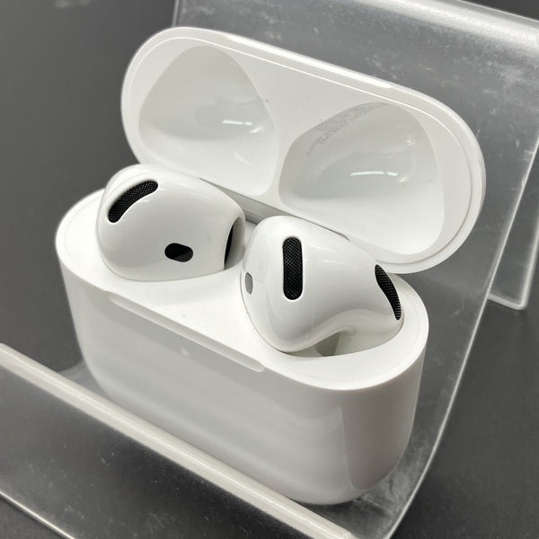 Apple 【中古】AirPods 4 MXP93J/A（アクティブノイズキャンセリング