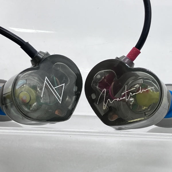 【人気商品】Maestraudio MA910SB スモークグレー  パッシブ型 Maestraudio 【中古】MA910SB 4.4mm スモークグレー 【OTA-MA910SB-GRY