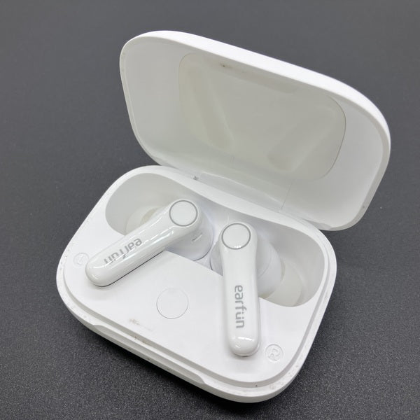 EarFun 【中古】Air Pro 4 - White【秋葉原】 – e☆イヤホン