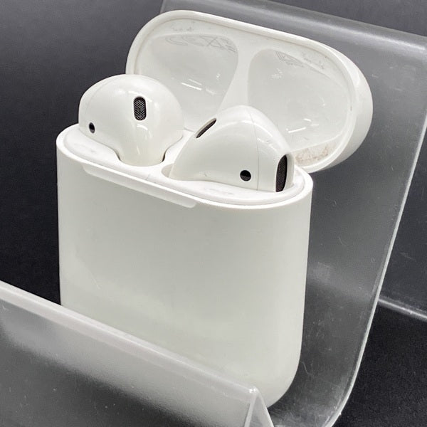 【中古全付】AirPods（第2世代）MV7N2J/A ケース付き Apple 【中古】AirPods with Charging Case MV7N2J/A【秋葉原】 – e