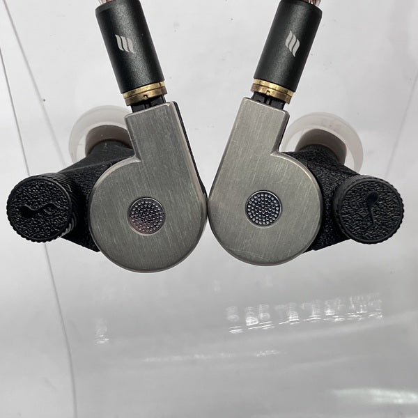 【最終値下げ】FATfreq × Effect Audio Quantum EFFECT AUDIO 【中古】FATfreq x Effect Audio:Quantum(Universal Fit