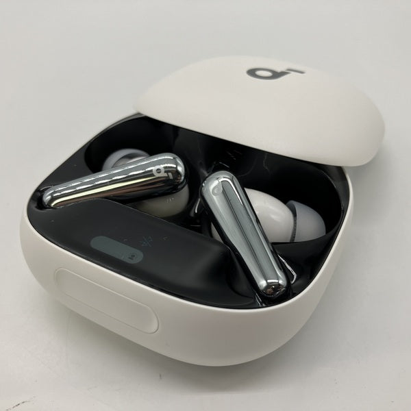 Anker soundcore Liberty 4 pro パールホワイト　中古 Anker 【中古】Soundcore Liberty 4 Pro パールホワイト 【A3954N21