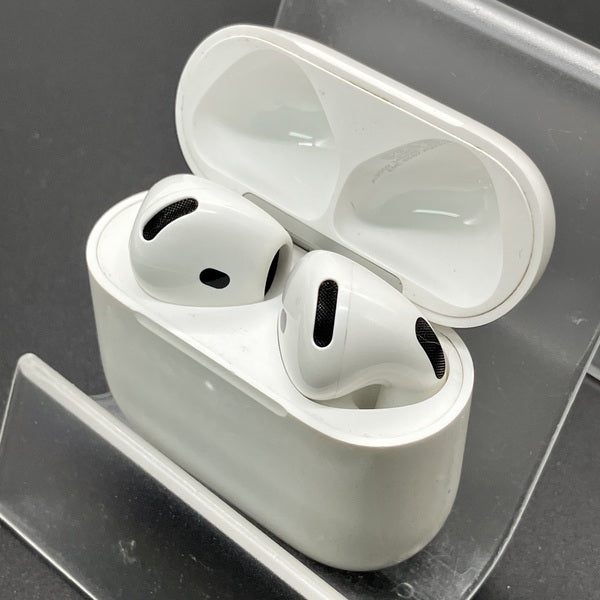Apple 【中古】AirPods 4 MXP93J/A（アクティブノイズキャンセリング