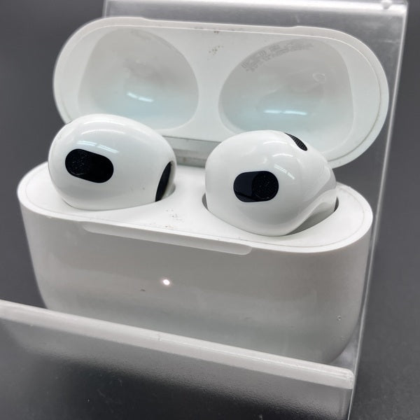 Apple 【中古】Airpods MME73J/A 3rd Generation【日本橋】 – e☆イヤホン