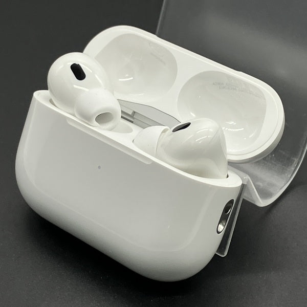AirPods Pro 第2世代 (usb-c) イヤホン新品　ケース中古 AirPods Pro 第2世代 (usb-c) イヤホン新品 ケース中古 Apple 【中古