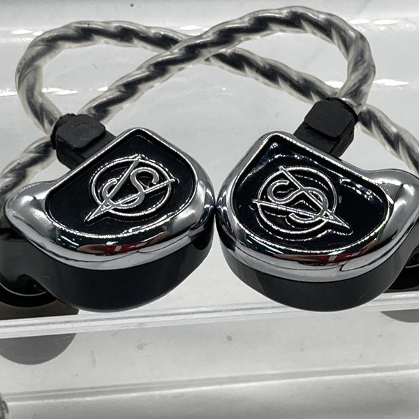 Clear Tune Monitors 【中古】VS-2 Black【秋葉原】 – e☆イヤホン