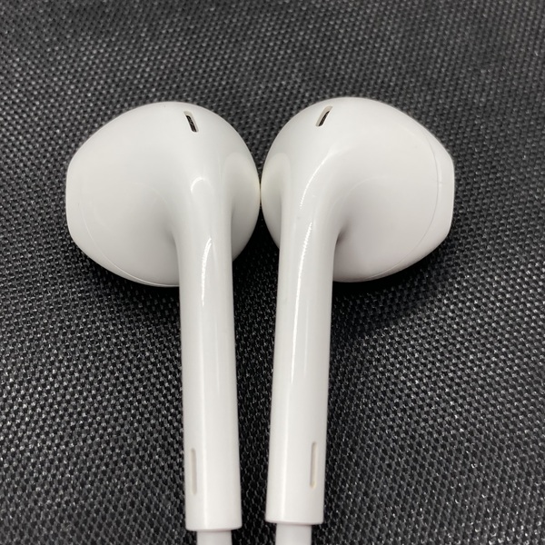 Apple アップル 【中古】EarPods with Lightning Connector【秋葉原