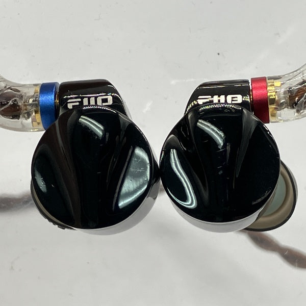 【中古】FD15 Black 【FIO-IEM-FD15-B】【秋葉原】