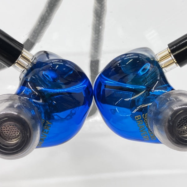 SeeAudio Bravery AE Exclusive 中古品 See audio 【中古】Bravery AE EXCLUSIVE EDITION（ブルー）【秋葉原