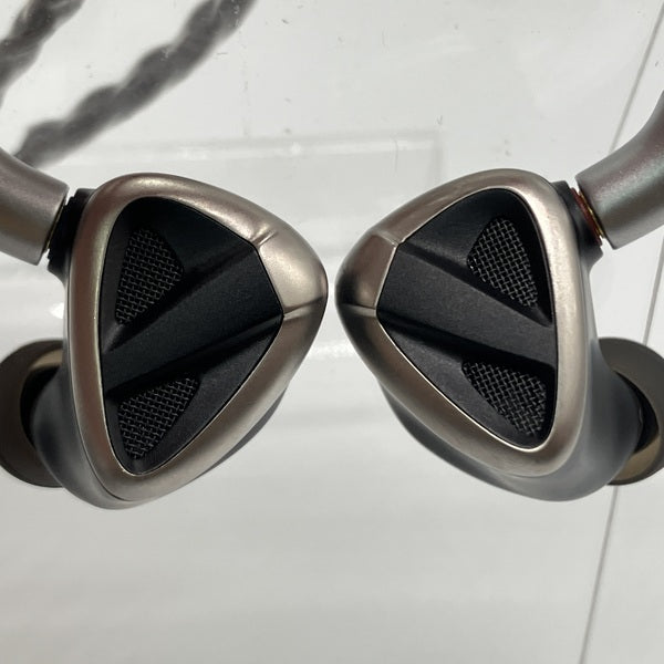 【中古】FH19 【FIO-IEM-FH19-B】【秋葉原】