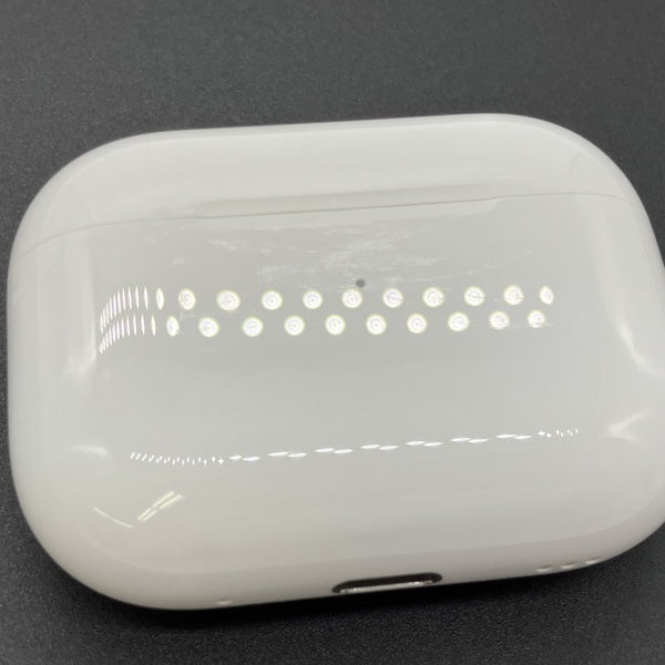 Apple 【中古】MagSafe充電ケース(USB-C)付きAirPods Pro(第2世代