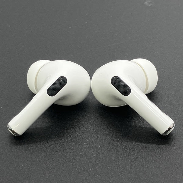 Apple 【中古】MagSafe充電ケース(USB-C)付きAirPods Pro(第2世代
