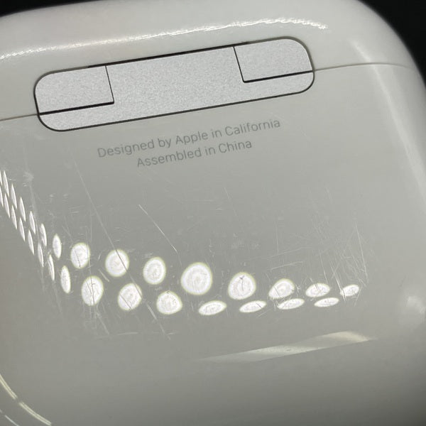 Apple 【中古】AirPods 4 MXP93J/A（アクティブノイズキャンセリング
