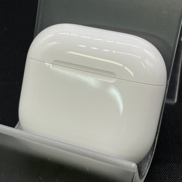 Apple 【中古】AirPods 4 MXP93J/A（アクティブノイズキャンセリング