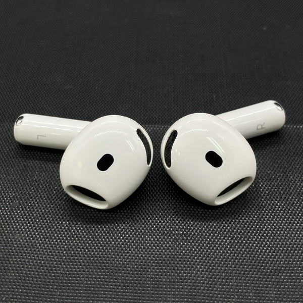 Apple 【中古】AirPods 4 MXP93J/A（アクティブノイズキャンセリング