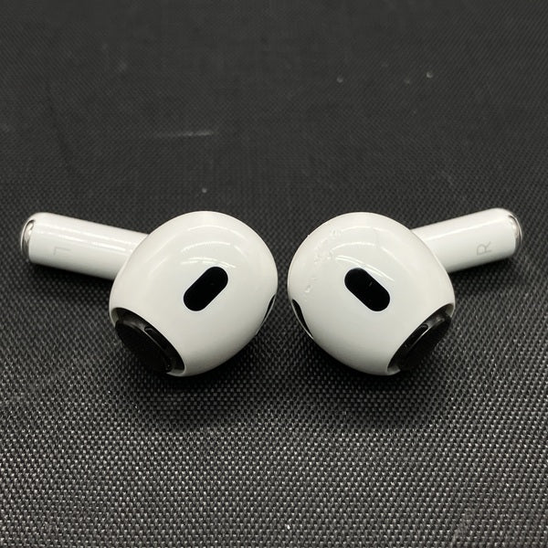 Apple 【中古】MagSafe充電ケース(USB-C)付きAirPods Pro(第2世代