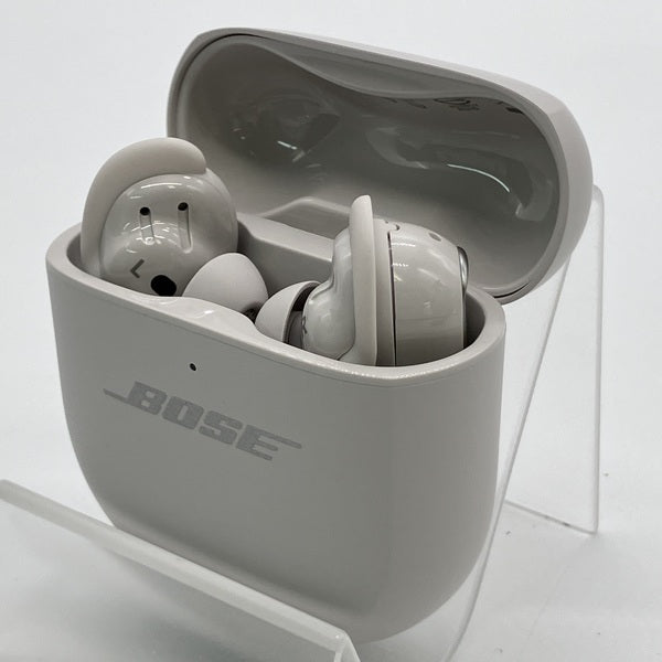 【中古】Quietcomfort Ultra Earbuds 2nd Gen White Smoke【秋葉原】