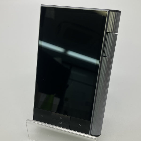 【中古】KANN Astro Silver 【AK-KANN-64GB-SLV】【秋葉原】