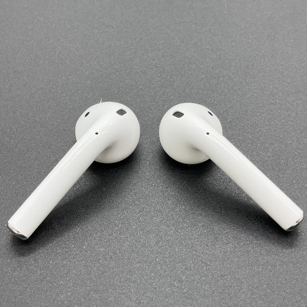 Apple 【中古】AirPods with Charging Case MV7N2J/A【秋葉原】 – e