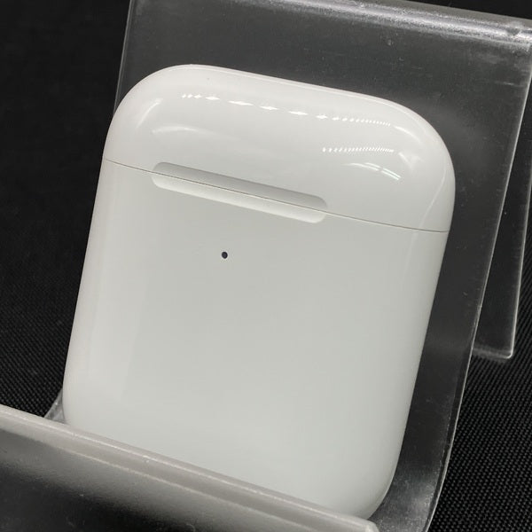 中古AirPods Apple 【中古】AirPods with Wireless Charging Case MRXJ2J/A【名古屋