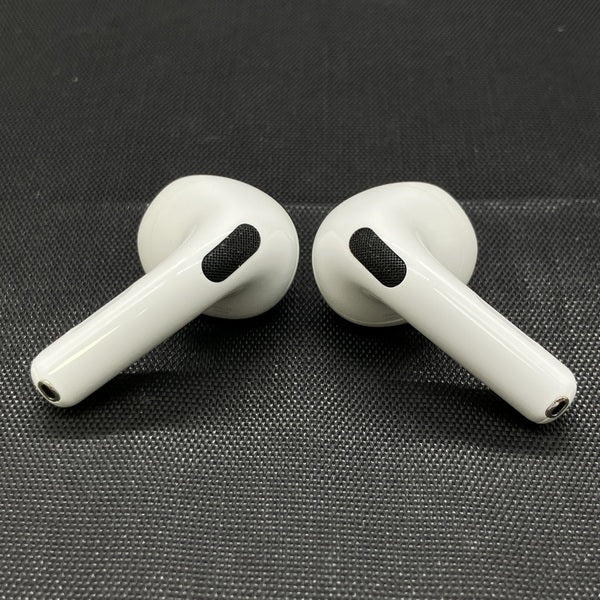 Apple 【中古】AirPods 4 MXP93J/A（アクティブノイズキャンセリング