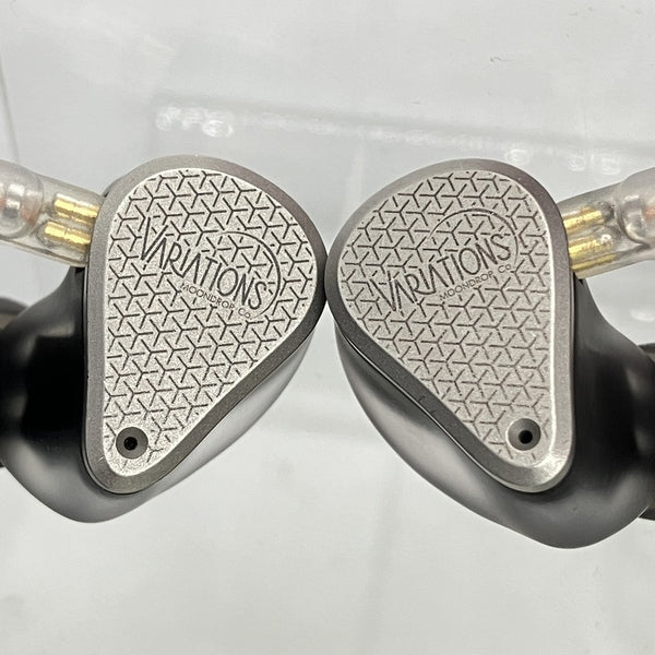 【中古】VARIATIONS【日本橋】