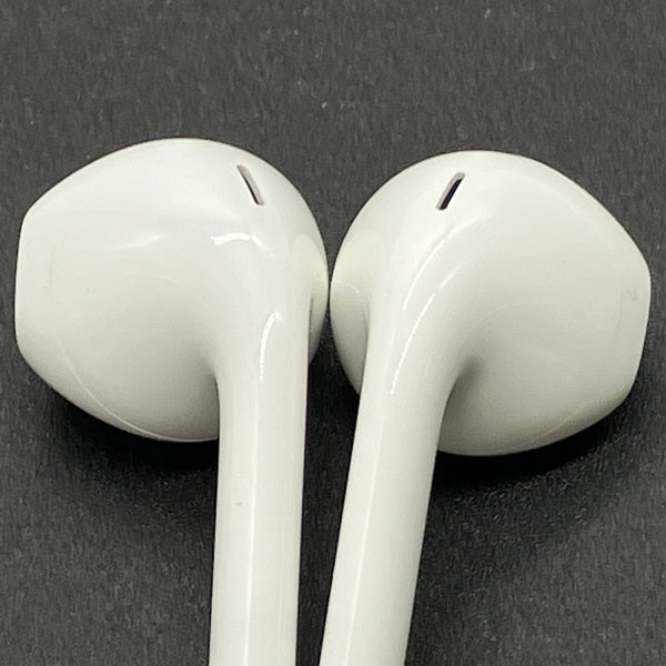 【中古】Apple EarPods with Remote and Mic【日本橋】