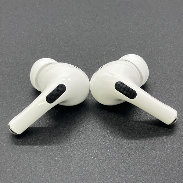 Apple 【中古】MagSafe充電ケース(USB-C)付きAirPods Pro(第2世代