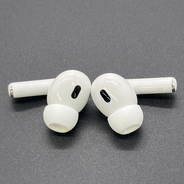 Apple 【中古】MagSafe充電ケース(USB-C)付きAirPods Pro(第2世代