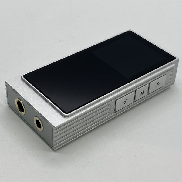 【中古】UA6 Silver【秋葉原】