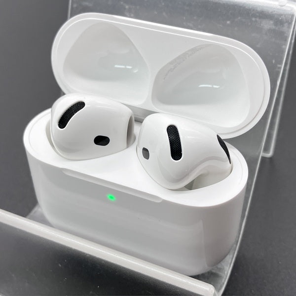 【中古】AirPods 4 MXP93J/A（アクティブノイズキャンセリング搭載）【秋葉原】