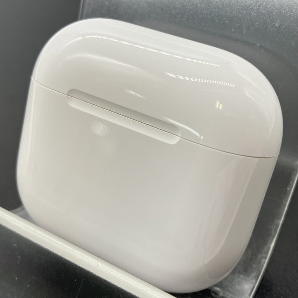 Apple 【中古】AirPods 4 MXP93J/A（アクティブノイズキャンセリング