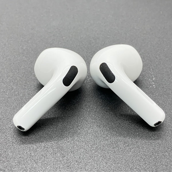 Apple 【中古】AirPods 4 MXP93J/A（アクティブノイズキャンセリング
