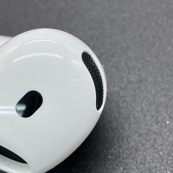 Apple 【中古】AirPods 4 MXP93J/A（アクティブノイズキャンセリング