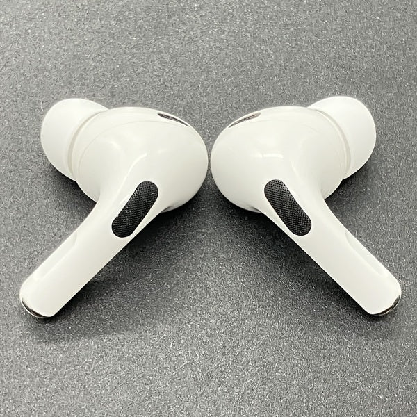Apple 【中古】MagSafe充電ケース(USB-C)付きAirPods Pro(第2世代