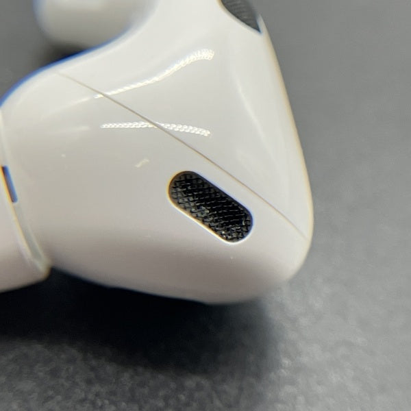 Apple 【中古】MagSafe充電ケース(USB-C)付きAirPods Pro(第2世代