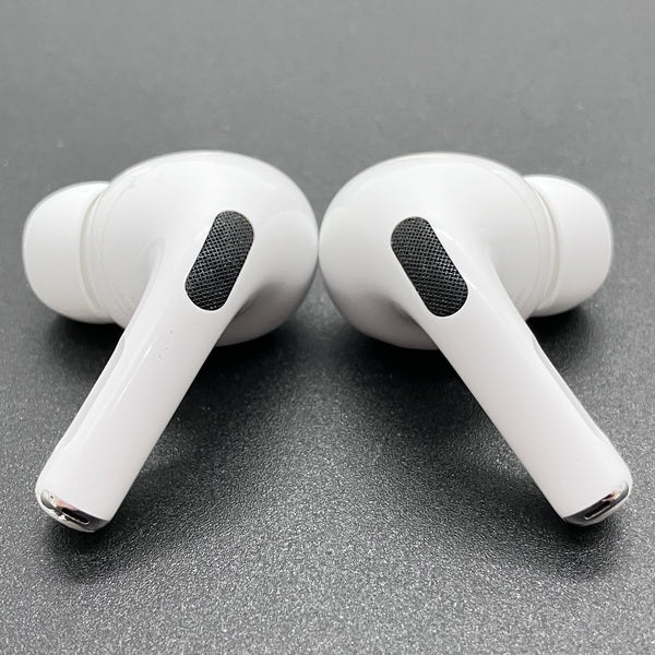 Apple 【中古】MagSafe充電ケース(USB-C)付きAirPods Pro(第2世代