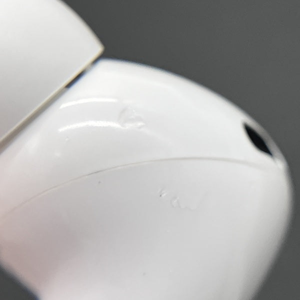 Apple 【中古】MagSafe充電ケース(USB-C)付きAirPods Pro(第2世代