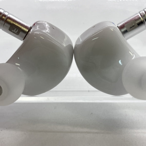 AAW 【中古】Z06 Blanc Edition(Universal Fit)【秋葉原】 – e☆イヤホン