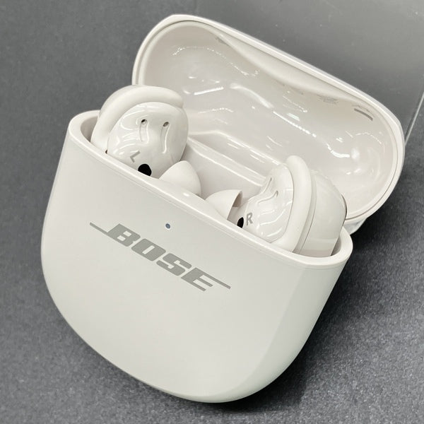 【中古】Quietcomfort Ultra Earbuds 2nd Gen White Smoke【名古屋】