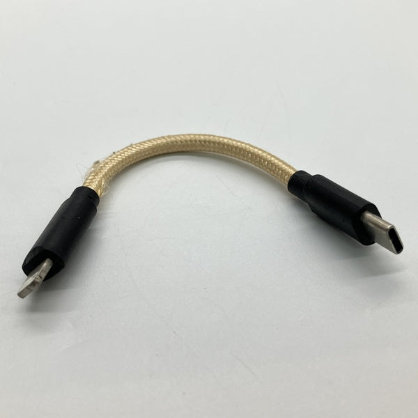 【中古】xDSD Gryphon付属 USB-C to Lightning ケーブル【秋葉原】