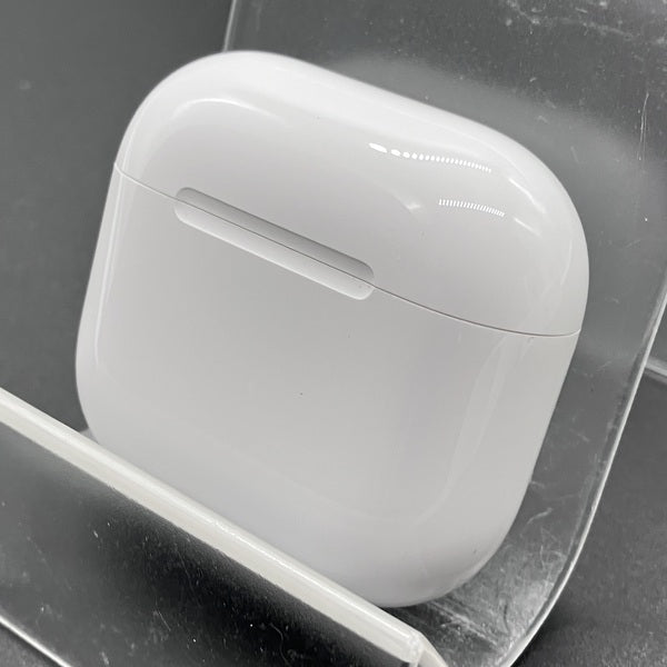 Apple 【中古】AirPods 4 MXP93J/A（アクティブノイズキャンセリング