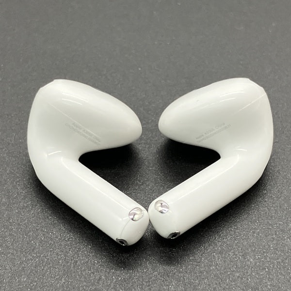 Apple 【中古】AirPods 4 MXP93J/A（アクティブノイズキャンセリング