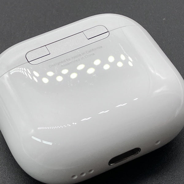 Apple 【中古】AirPods 4 MXP93J/A（アクティブノイズキャンセリング