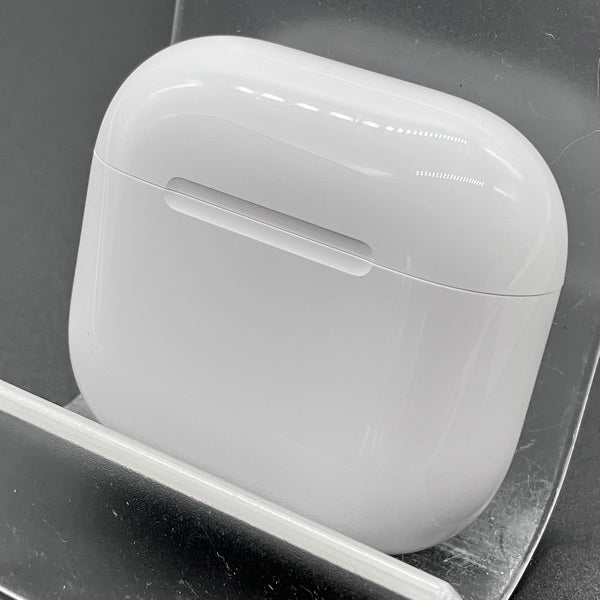 Apple 【中古】AirPods 4 MXP93J/A（アクティブノイズキャンセリング