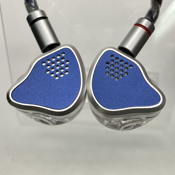 【中古】MOONDROP x Crinacle Silicon【秋葉原】