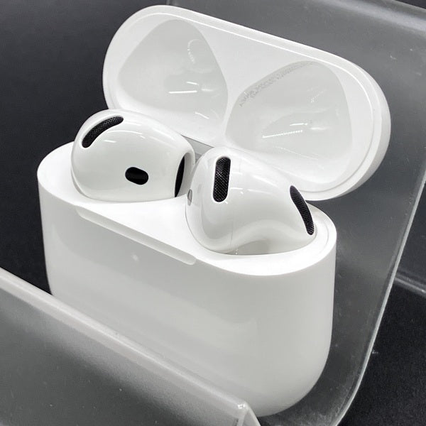 【中古】AirPods 4 MXP63J/A【秋葉原】