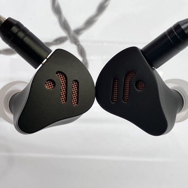 【中古】IM4 ブラック【日本橋】