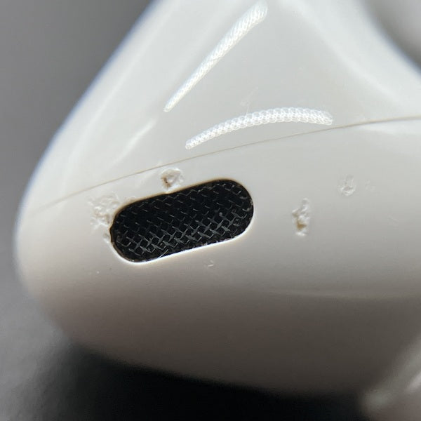 Apple 【中古】MagSafe充電ケース(USB-C)付きAirPods Pro(第2世代